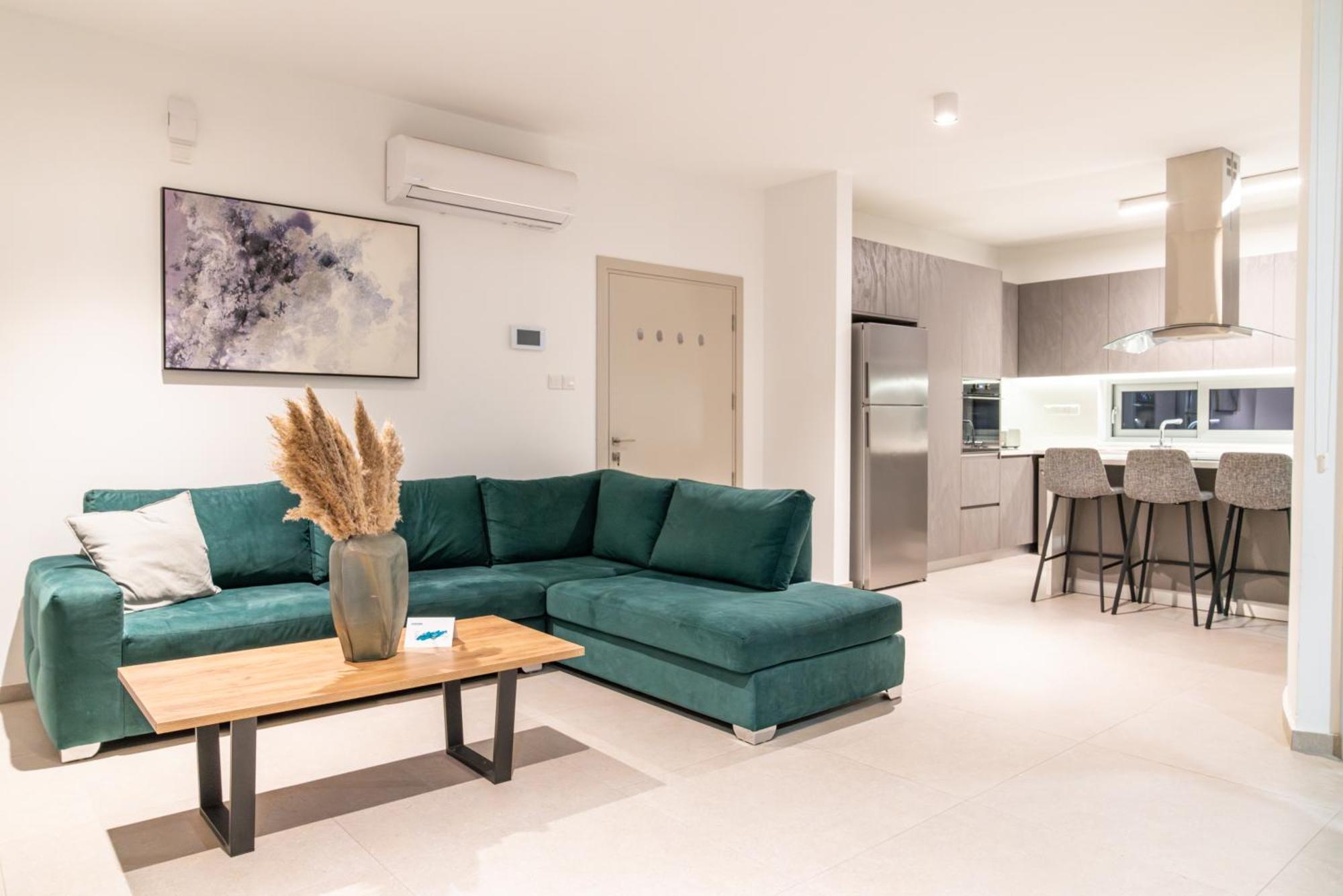 Venus Apartment Ларнака Екстериор снимка
